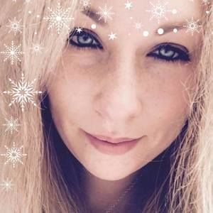 Meet your Posher, Whitney